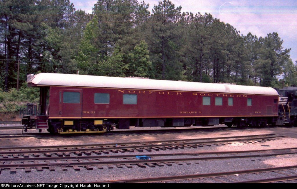 NS 31 Research car